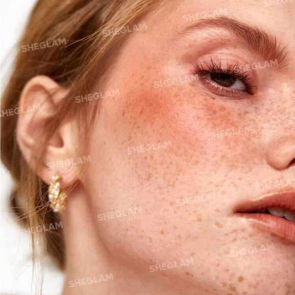 SHEGLAM Divine Flush Matte Blush-Scrolling Blush Powder Highly Pigmented - Picture 2 of 4